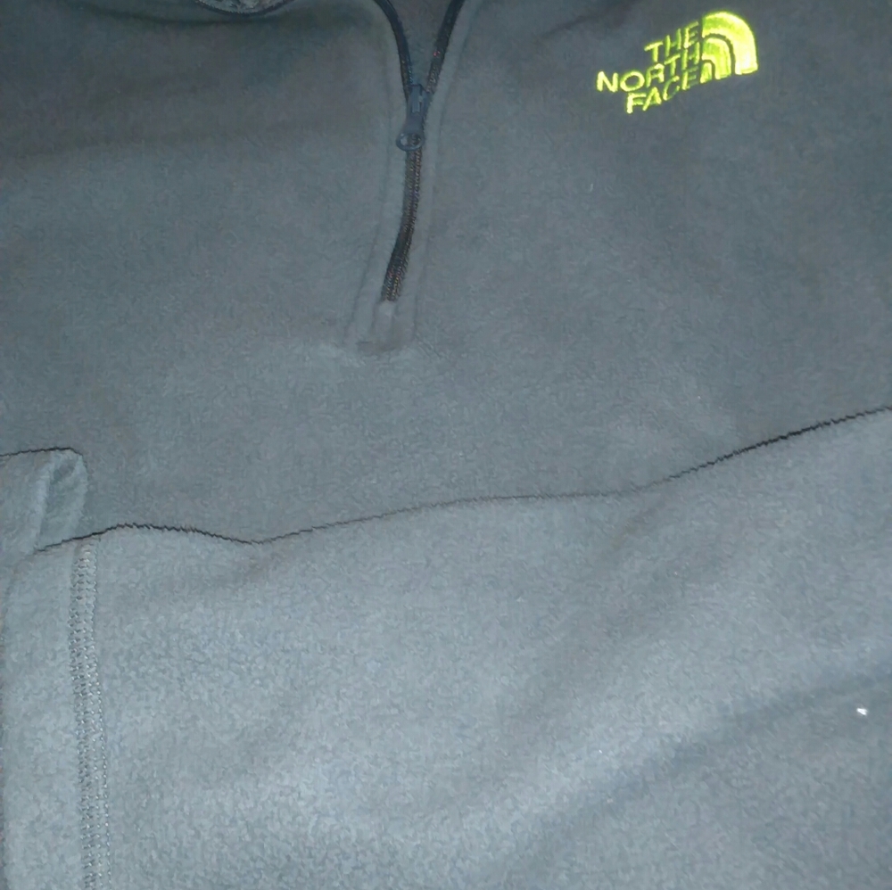 The North Face Pullover Light Jacket - image 4